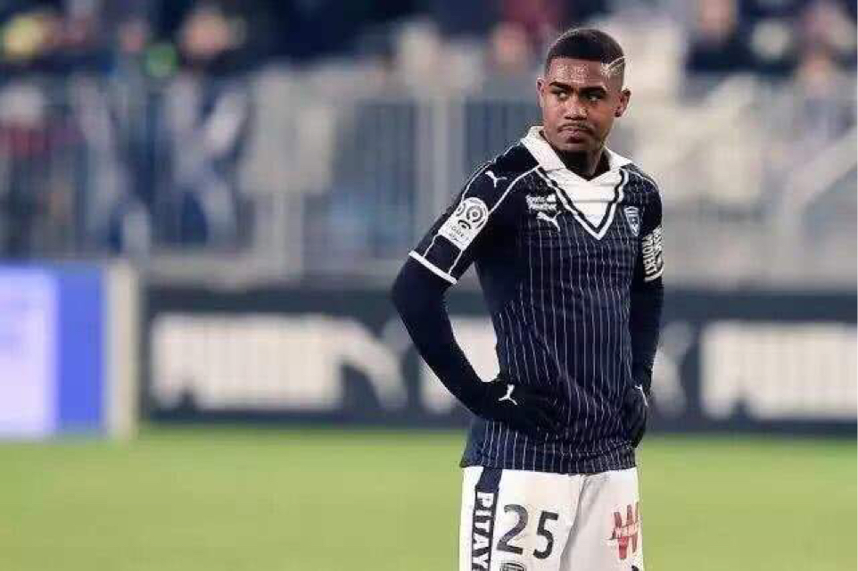 包含转会期欧篮联传出新动向，成都蓉城官宣签约，管理层表态——震撼外界，赛季目标并未改变的词条